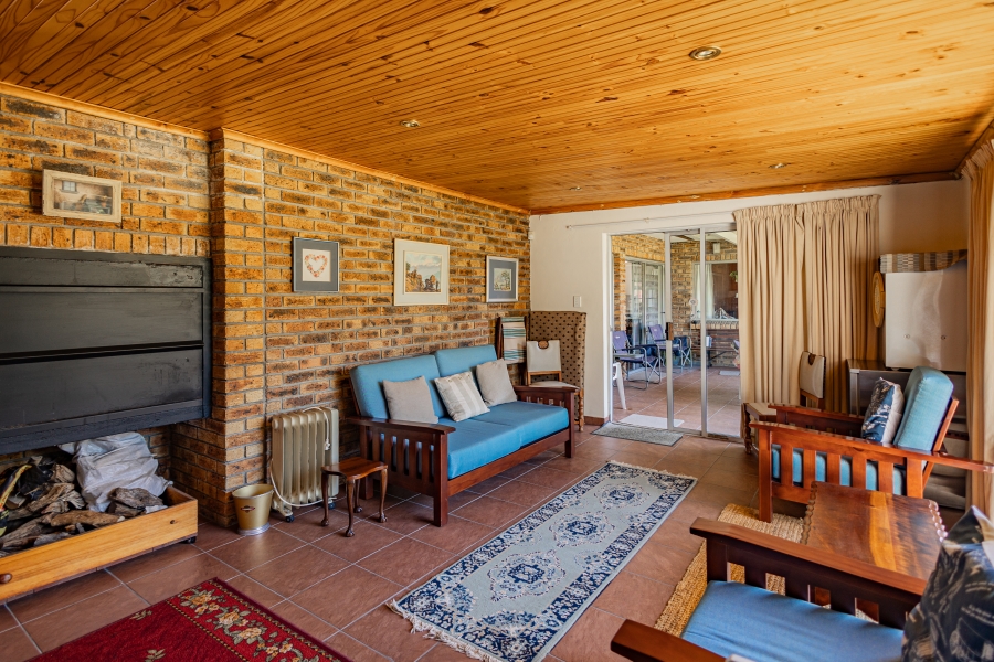 4 Bedroom Property for Sale in Amandelrug Western Cape